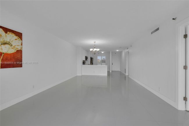 APT-503 - 2217 Cypress Island Dr, Condo with 2 bedrooms, 2 bathrooms and null parking in Pompano Beach FL | Image 14