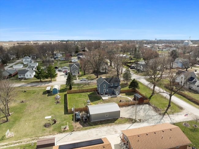 604 Hickory St, House other with 3 bedrooms, 2 bathrooms and 4 parking in Chatsworth IL | Image 37