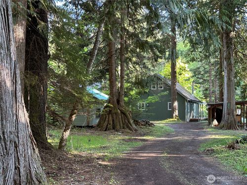 52225 Se 496th Pl, Enumclaw, WA, 98022-8072 | Card Image