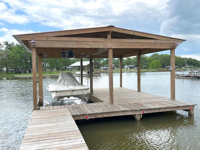 New (2024) One Slip Boat House | Image 8