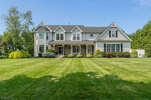 30 Meadowview Dr, Phillipsburg, NJ, 08865-7305 | Card Image