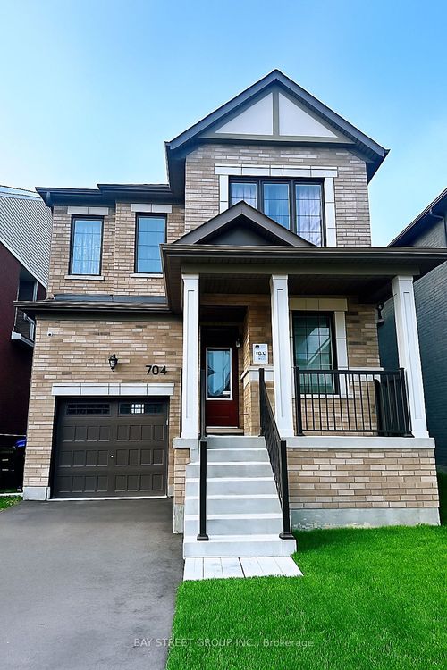 704 Mika St, Innisfil, ON, L9S0R7 | Card Image