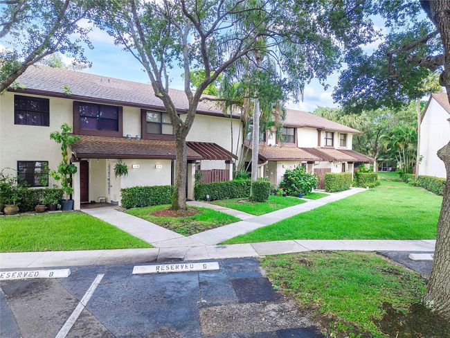 4306 Carambola Cir N, Townhouse with 2 bedrooms, 3 bathrooms and null parking in Coconut Creek FL | Image 20