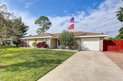 2415 12th Avenue Sw, House other with 3 bedrooms, 2 bathrooms and null parking in Vero Beach FL | Image 3