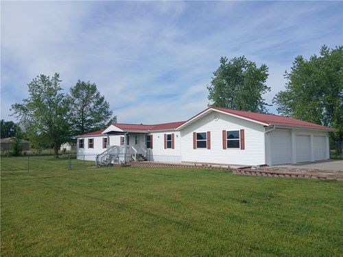 1060 Highway 311, Green Forest, AR, 72638-3126 | Card Image