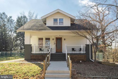 446 E Main St, LANSDALE, PA, 19446-2811 | Card Image