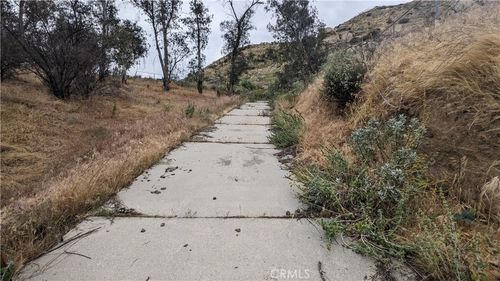 9335 Reche Canyon Rd, Colton, CA, 92324-9617 | Card Image