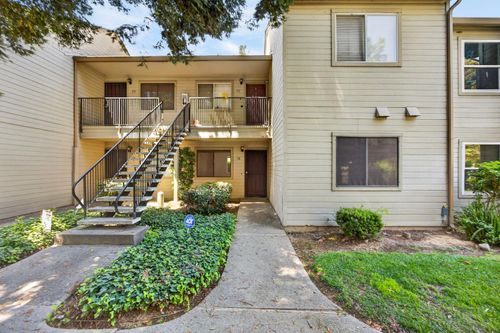 78-9131 Newhall Dr, Sacramento, CA, 95826-5385 | Card Image