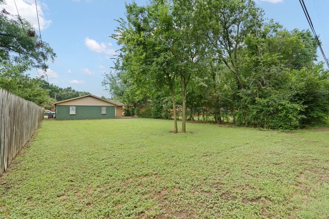 View of yard | Image 22