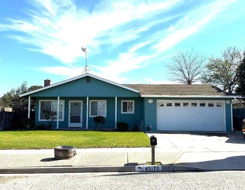 45170 Crown Ave, King City, CA, 93930-9748 | Card Image