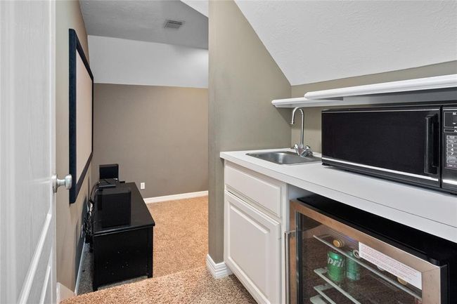 9519 Woodcliff Lake Dr, House other with 5 bedrooms, 5 bathrooms and 4 parking in Spring TX | Image 33