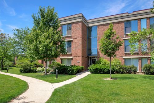122-392 Kelburn Rd, Deerfield, IL, 60015-4360 | Card Image