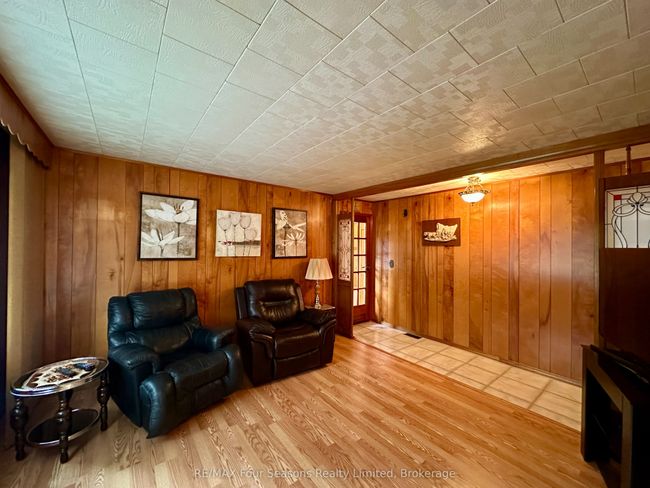 5601 County Rd 9, House other with 3 bedrooms, 1 bathrooms and 6 parking in New Lowell ON | Image 10