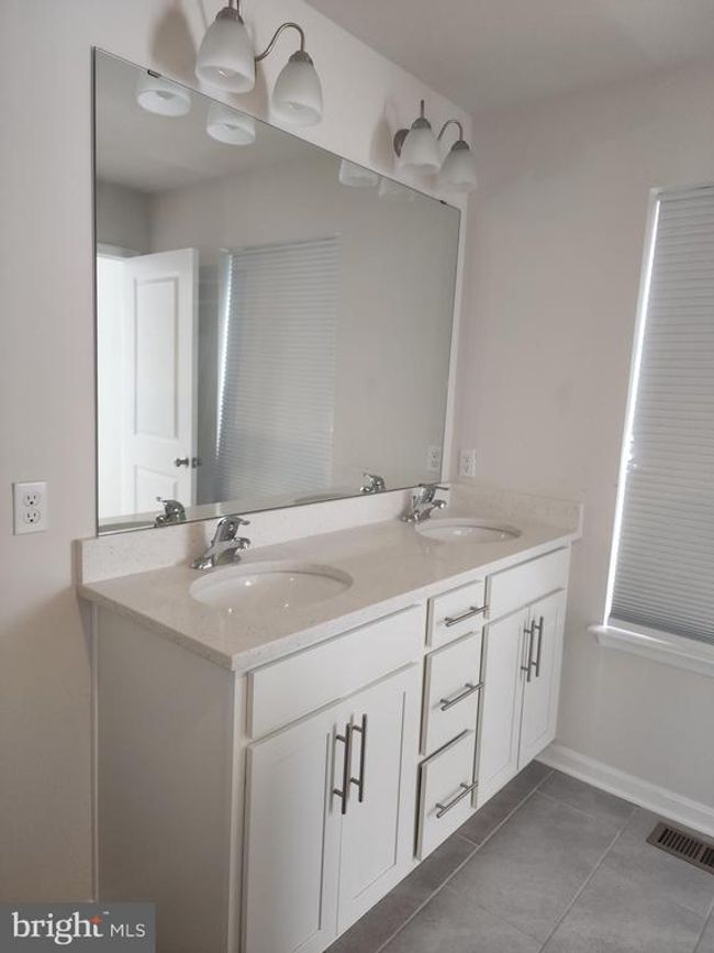 4 Axios Way, Townhouse with 4 bedrooms, 4 bathrooms and null parking in ROSEDALE MD | Image 12