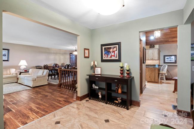 134 Wolfs Head Ct, House other with 4 bedrooms, 4 bathrooms and null parking in Mars Hill NC | Image 5