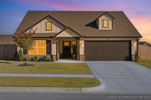 3601 N 38th St, Broken Arrow, OK, 74014-2385 | Card Image