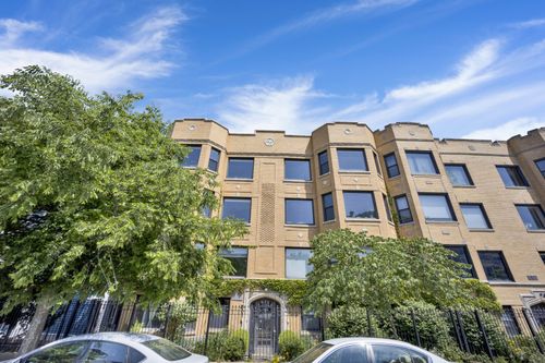 3b-3106 W Lyndale St, Chicago, IL, 60647-2869 | Card Image