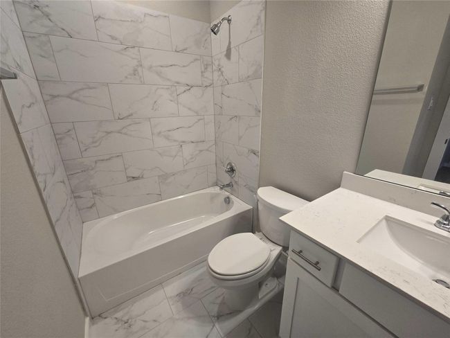 331 E Hull St, House other with 6 bedrooms, 6 bathrooms and null parking in Denison TX | Image 17