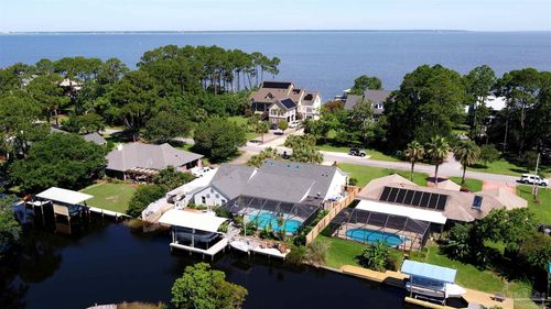 2957 Coral Strip Pkwy, Gulf Breeze, FL, 32563-2642 | Card Image