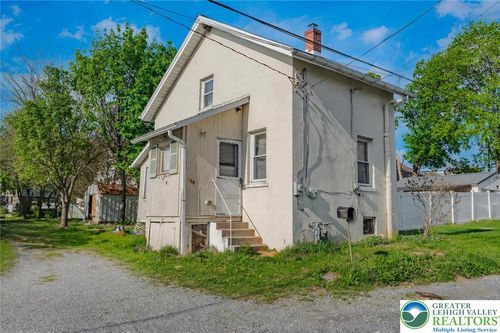 920 W Juniata St, ALLENTOWN, PA, 18103-3923 | Card Image