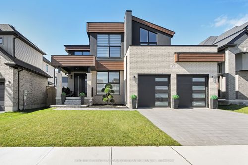 102 Daventry Way, Komoka, ON, N0L1R0 | Card Image