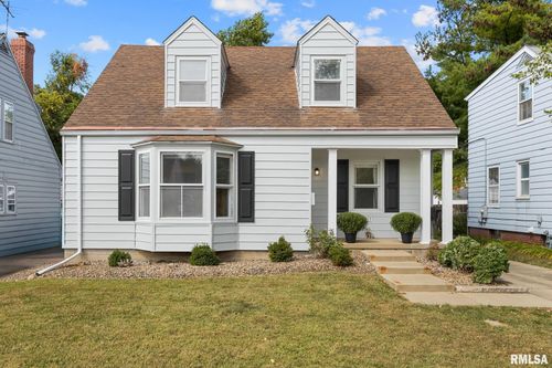 1127 E Fairoaks Ave, Peoria, IL, 61603-1541 | Card Image
