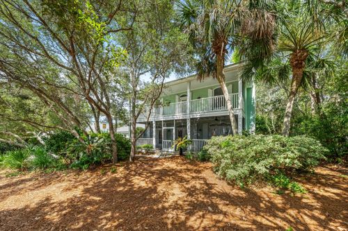 72 N Greenwood Ave, Santa Rosa Beach, FL, 32459-6352 | Card Image
