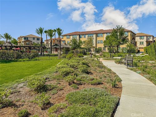 26707 Lexington Ln, Saugus, CA, 91350-5744 | Card Image