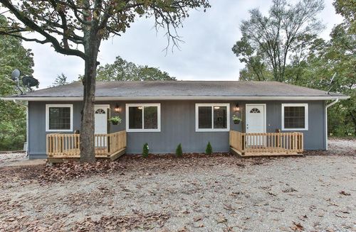 1363 Welch Rd, Reeds Spring, MO, 65737-8656 | Card Image