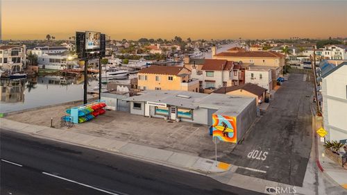 16902 Pacific Coast Highway, Sunset Beach, CA, 92649 | Card Image