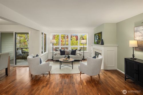 apt-212-6300 Sand Point Way Ne, Seattle, WA, 98115-7956 | Card Image