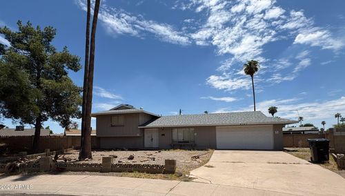 4137 W Luke Ave, Phoenix, AZ, 85019-2014 | Card Image