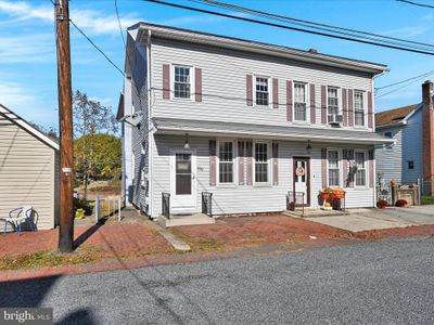 130 Market Street, Home with 3 bedrooms, 1 bathrooms and null parking in AUBURN PA | Image 2