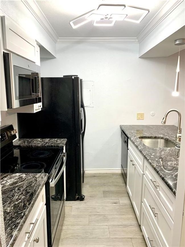 APT-105 - 1011 Ennis Joslin Rd, Condo with 2 bedrooms, 2 bathrooms and null parking in Corpus Christi TX | Image 8
