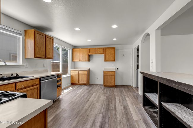 930 Atrium Rd, House other with 3 bedrooms, 2 bathrooms and 2 parking in Fernley NV | Image 9