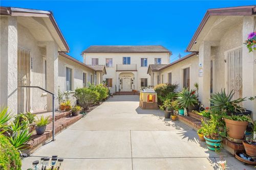 963 W 9th St, San Pedro, CA, 90731-3598 | Card Image