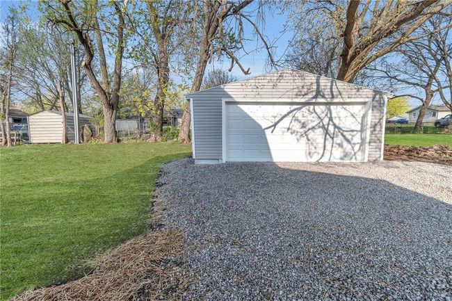 613 N Mead St, House other with 4 bedrooms, 2 bathrooms and null parking in Cameron MO | Image 26