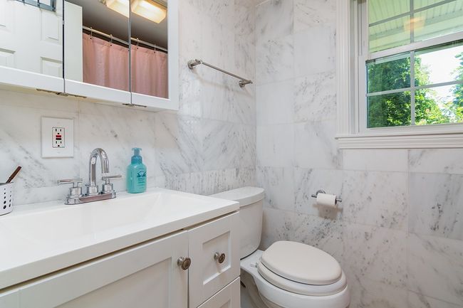 223 Corey Ln, Condo with 2 bedrooms, 3 bathrooms and 4 parking in Middletown RI | Image 6