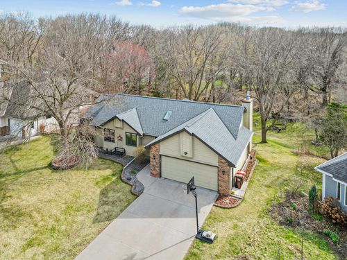 15 Apfelridge Ct, South Saint Paul, MN, 55075-2188 | Card Image