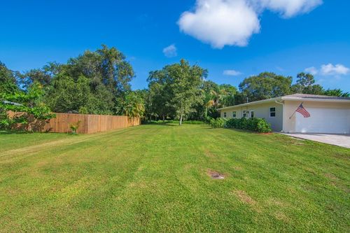 1880 36th Ave, Vero Beach, FL, 32960-2529 | Card Image