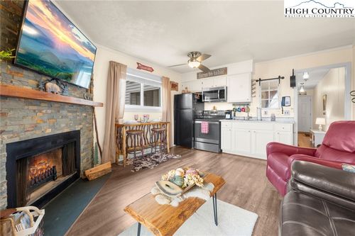 unit-3304a-301 Pinnacle Inn Rd, Beech Mountain, NC, 28604-7479 | Card Image