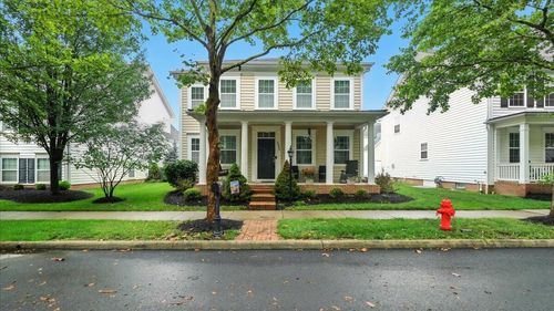 5025 Blackstone Edge Dr, New Albany, OH, 43054-7902 | Card Image