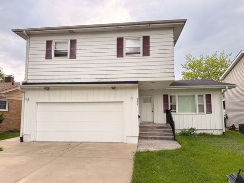 3636 Emerald Ave, Steger, IL, 60475-1627 | Card Image