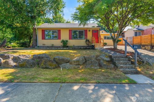 7051 S 125th Street, Seattle, WA, 98178 | Card Image