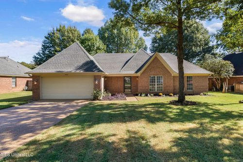 5806 Southbend Ln, Olive Branch, MS, 38654-3233 | Card Image