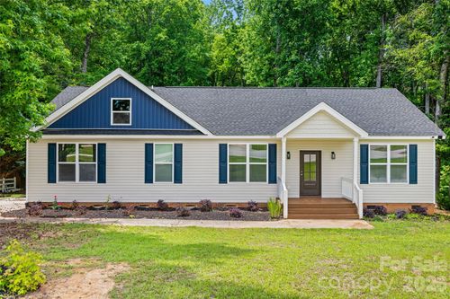 925 Loganberry Ln, York, SC, 29745-7680 | Card Image