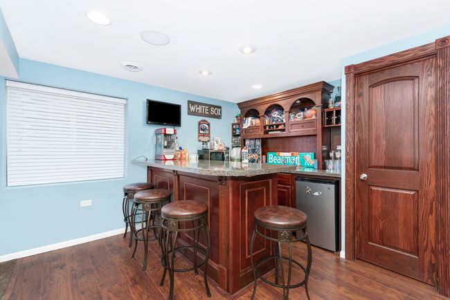 404 Bower Ln, House other with 5 bedrooms, 3 bathrooms and null parking in Oswego IL | Image 32