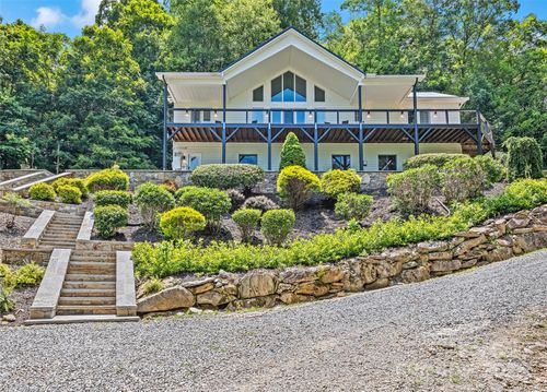 1591 Chestnut Flats Ln, Waynesville, NC, 28786-6243 | Card Image