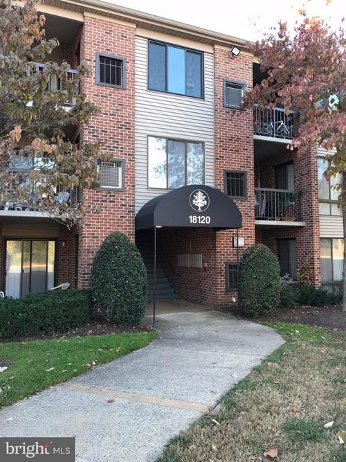 11-203-18120 Chalet Dr, GERMANTOWN, MD, 20874-2318 | Card Image
