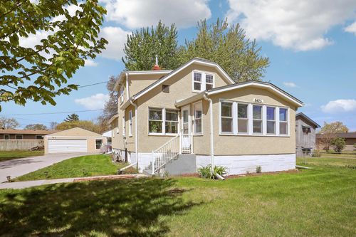 6425 Fremont Ave N, Brooklyn Center, MN, 55430-1831 | Card Image